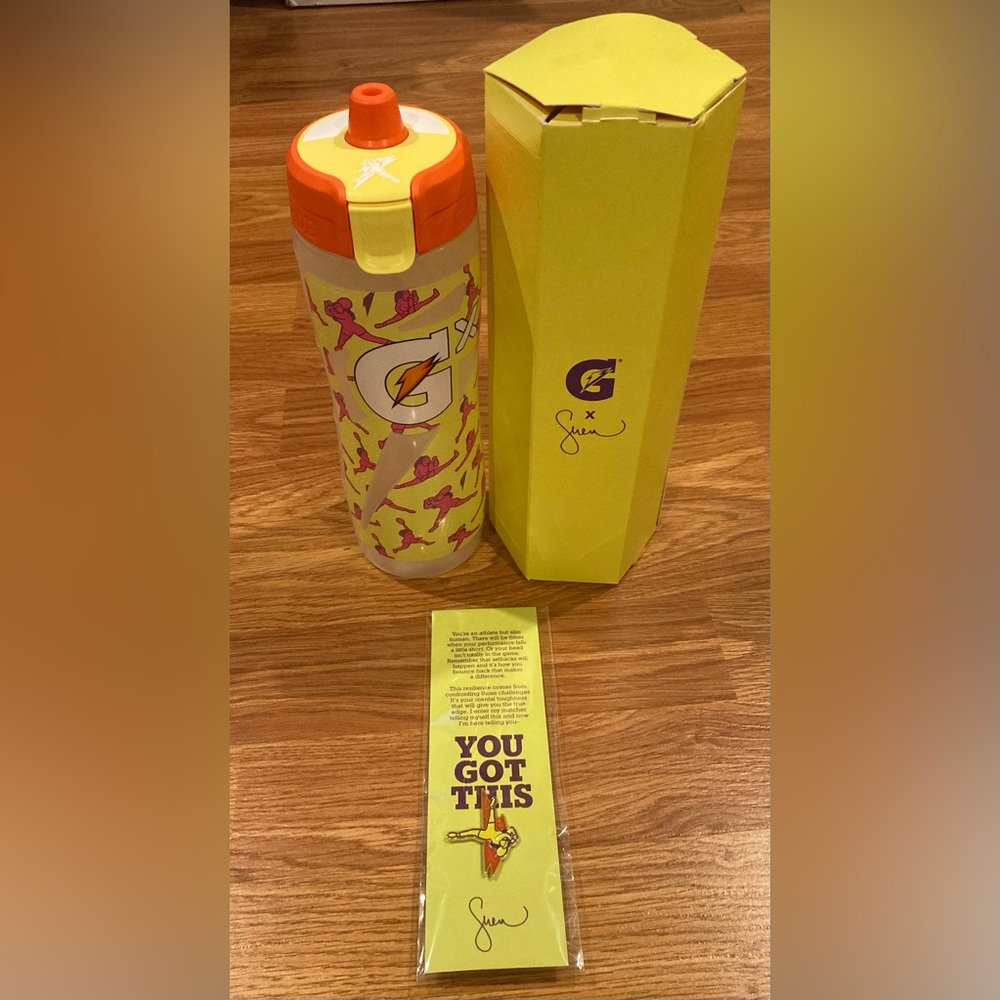 Gatorade Gx X Serena Williams Water Bottle 30 oz w/ Enamel Pin Limited Edition